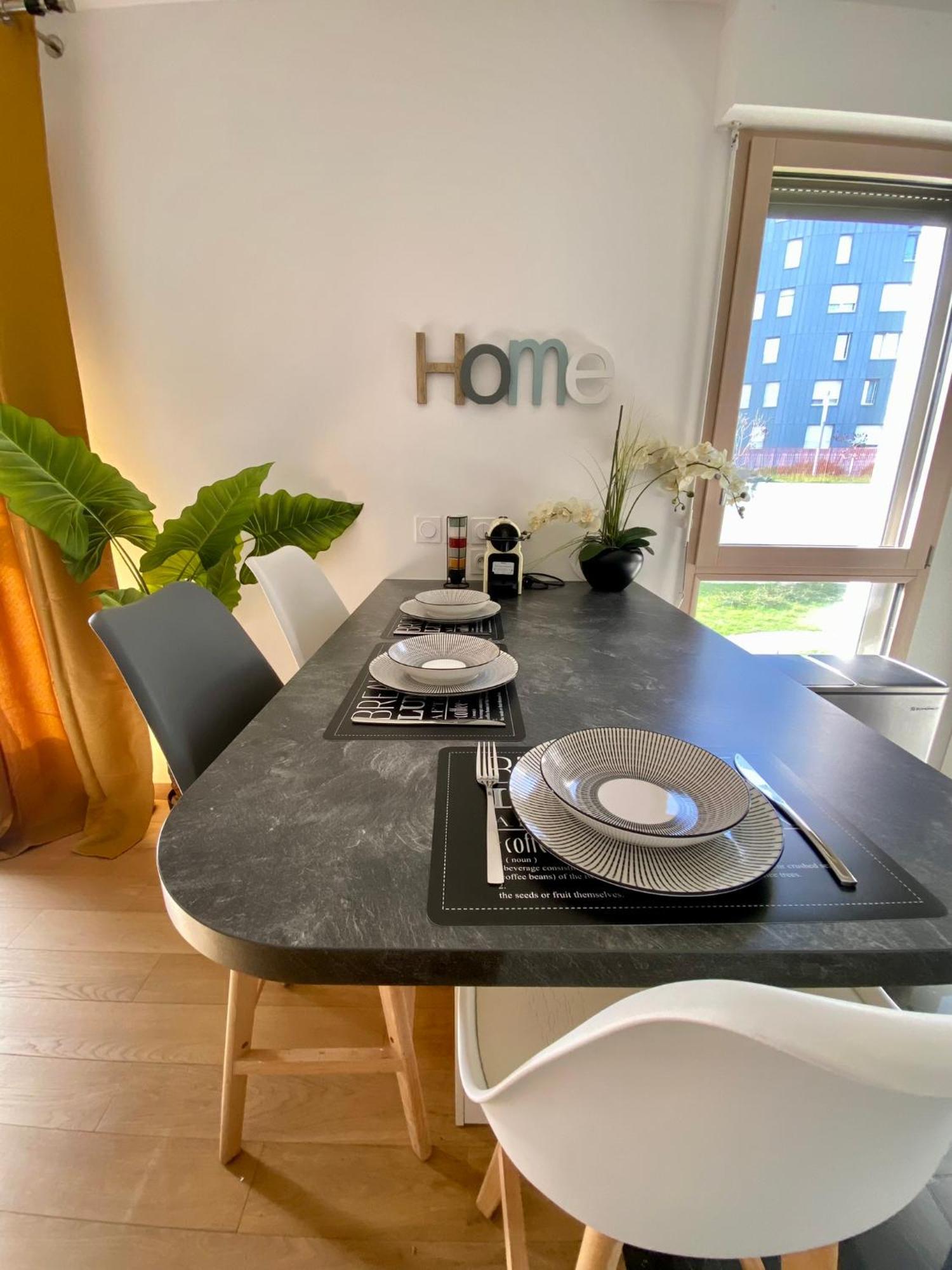 Loft Industriel A Cote De La Defense Apartman Nanterre Kültér fotó