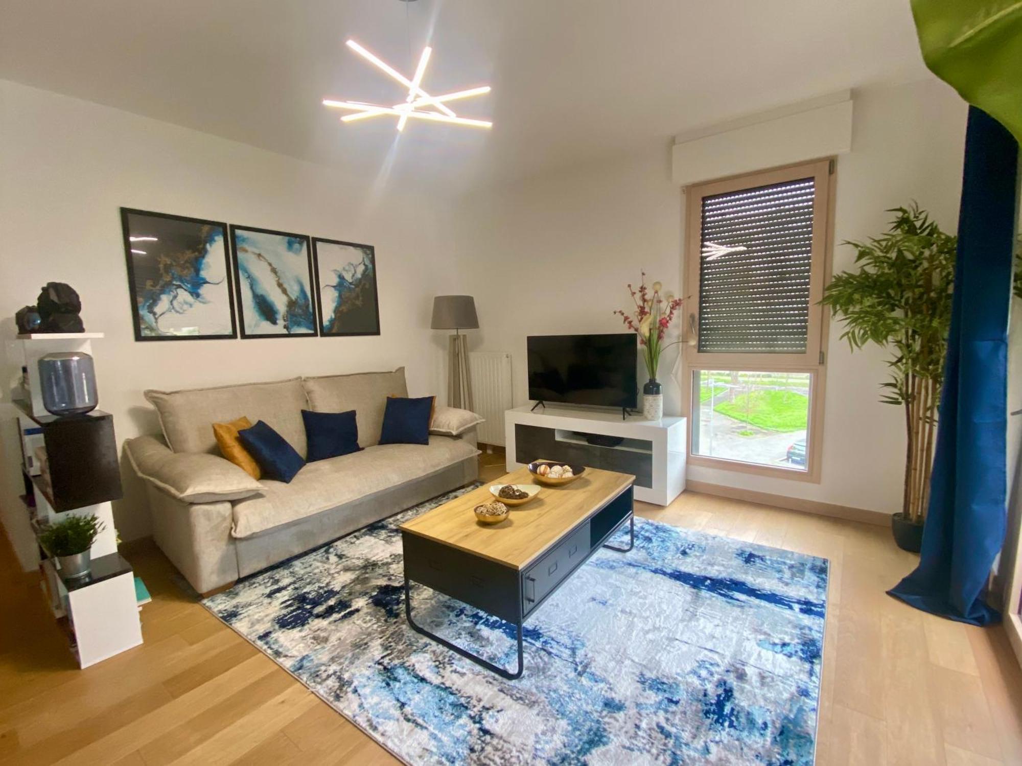 Loft Industriel A Cote De La Defense Apartman Nanterre Kültér fotó